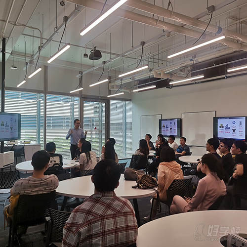 寰宇开发区校区