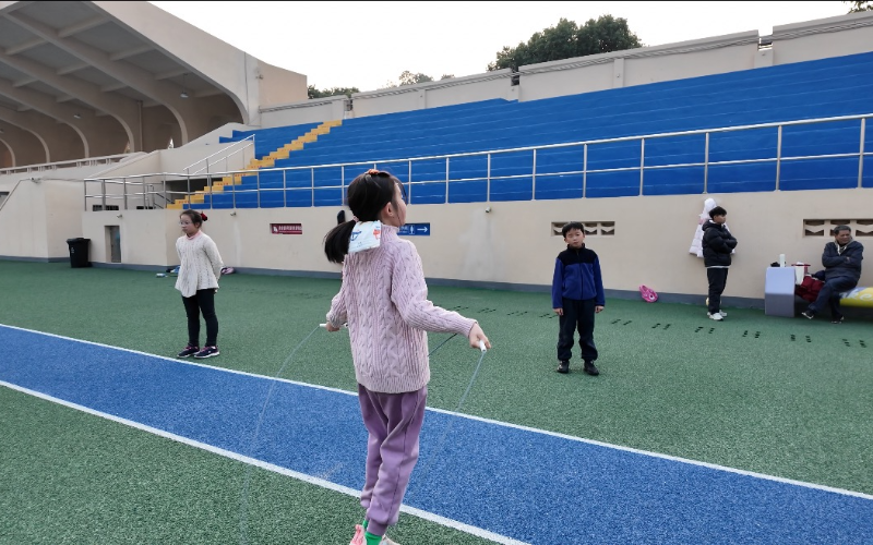 四川少兒體能基礎(chǔ)強(qiáng)化訓(xùn)練營(yíng)