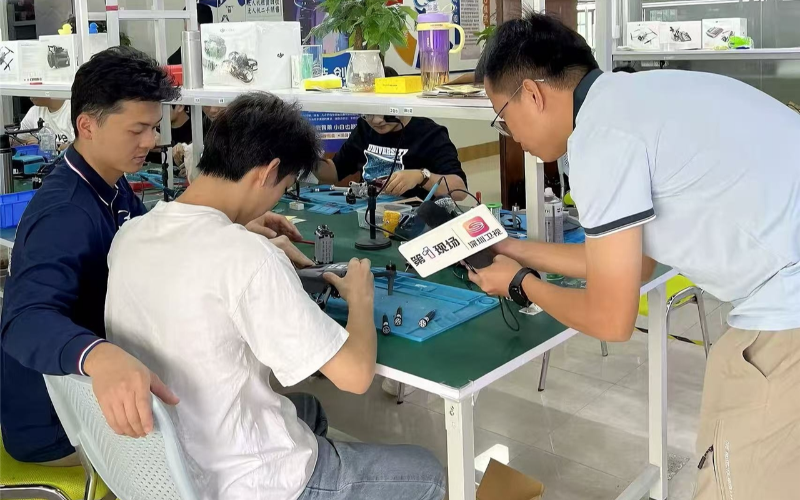 全域無人機芯片級維修工程師 40 天脫產(chǎn)精修班