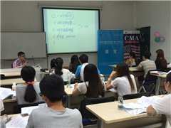 湖南经济涉外学院