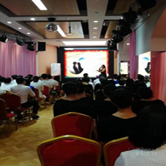 兆麟麦凯乐校区