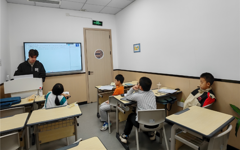 广州Python少儿编程面向过程课