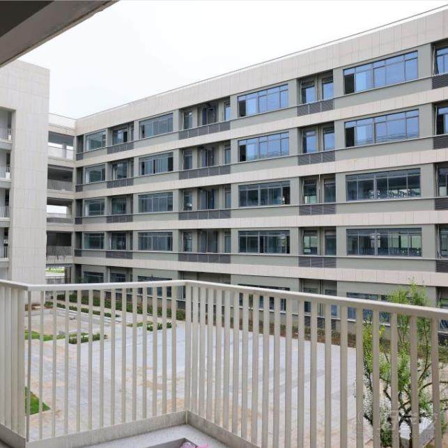 靖江高级中学校区