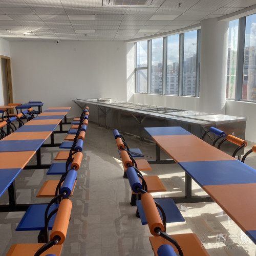 深圳新领航复读学