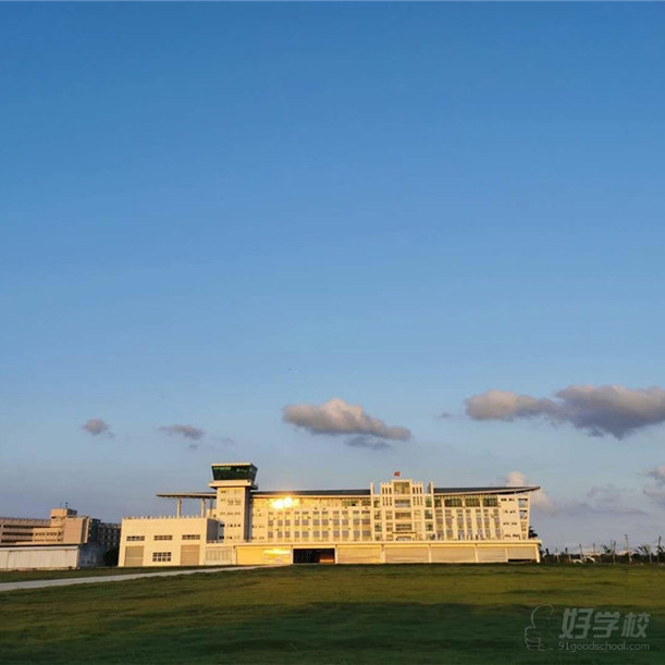 中山三角镇校区