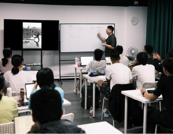 亿星艺考培训学校