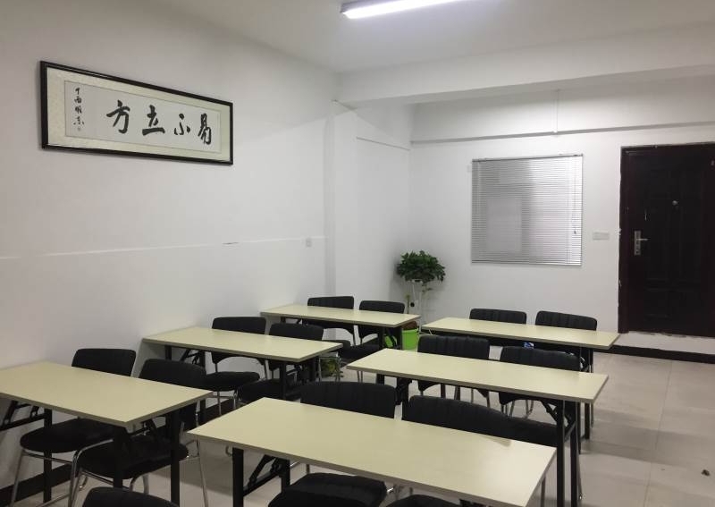 南京新立方教育