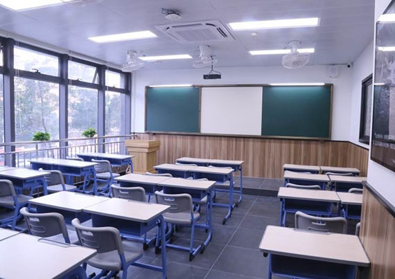 卓越教育中高考学校