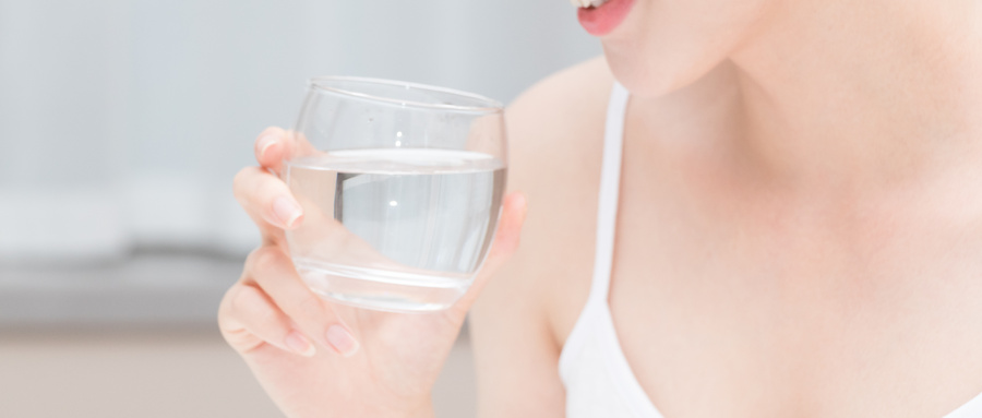 水