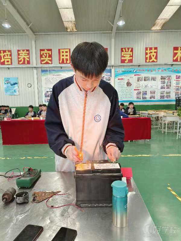 汽车电器实训区 (2