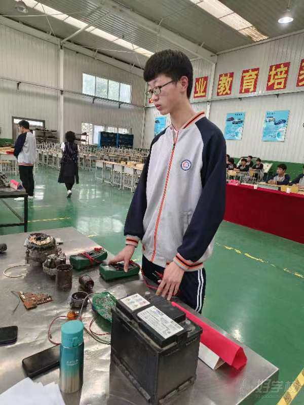 汽车电器实训区 (4