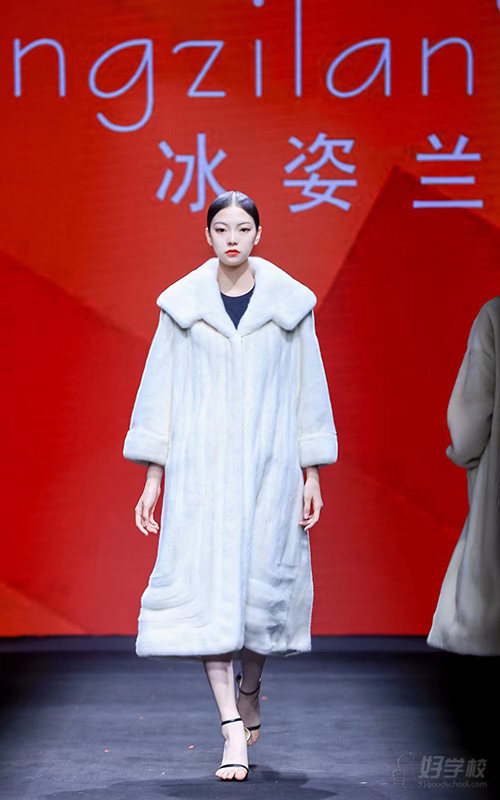 辛集首届时装周