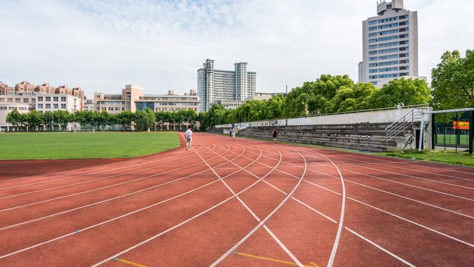 学校