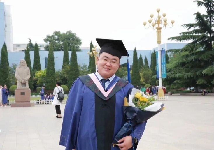 刘旭东