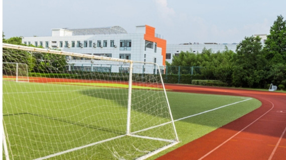 学校