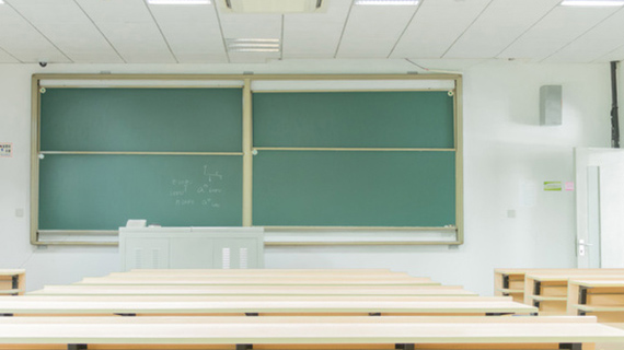 学校
