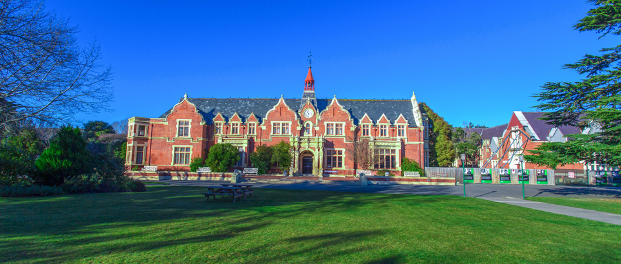 学校