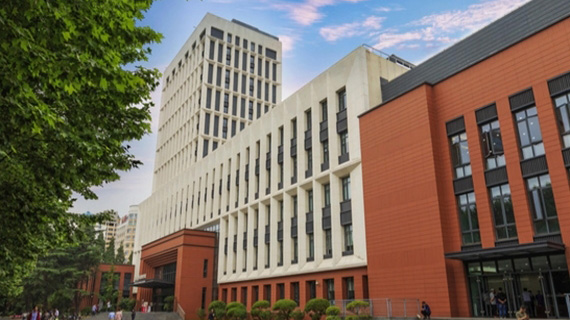 学校