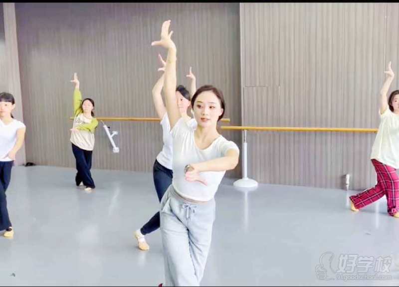舞蹈老师1