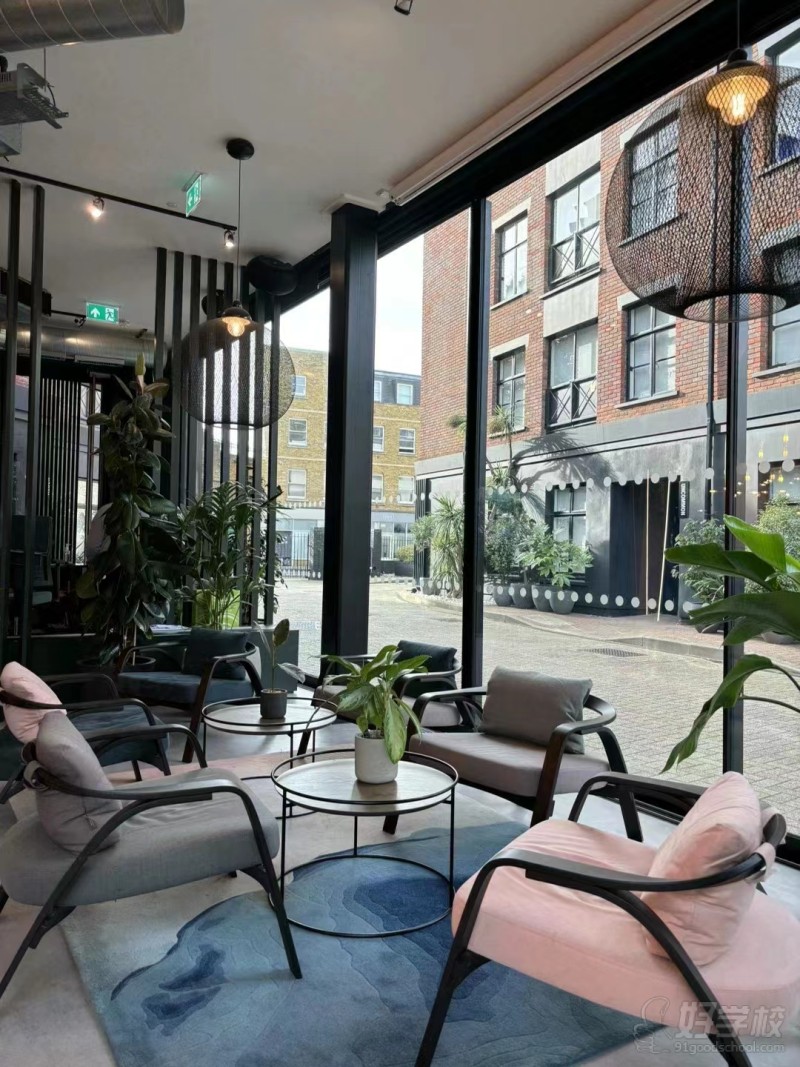 上海到英国咨询点