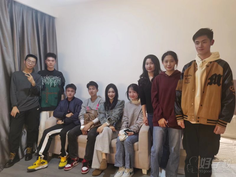 中飞院空乘带队