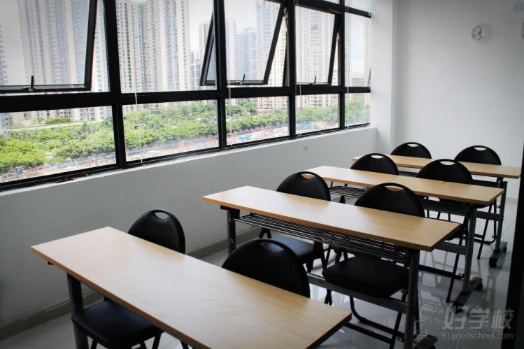 蛇口校教室