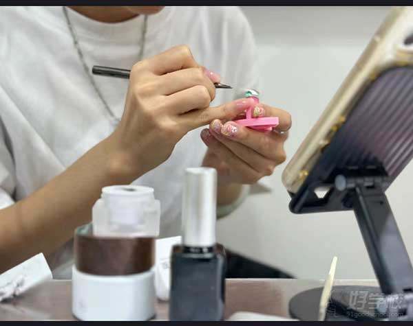 美甲教学现场