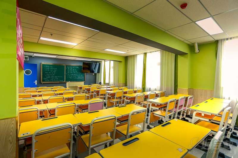 课室