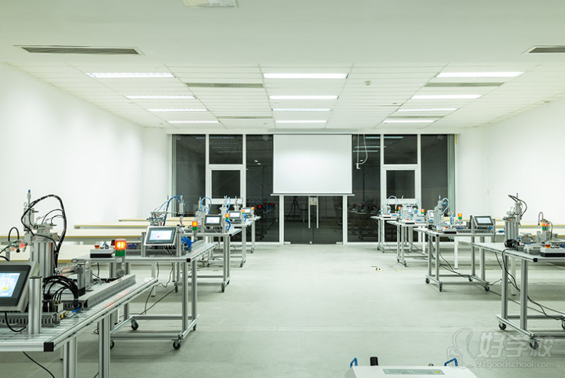 模拟设备实训室