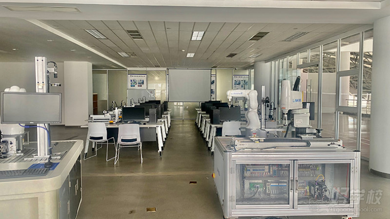 工业机器人实训室