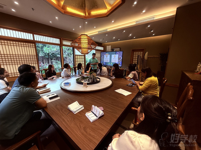 颐品靓丽·课室区