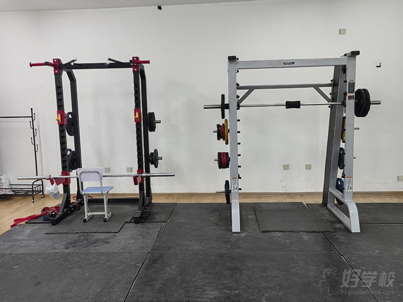 力量训练室