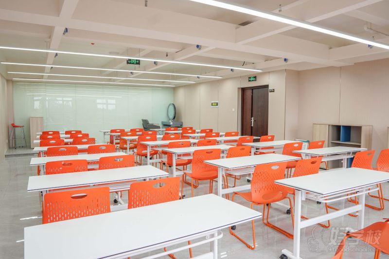 青白江校区环境