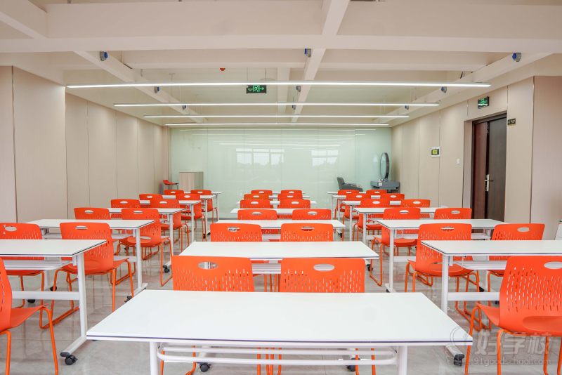 青白江校区环境