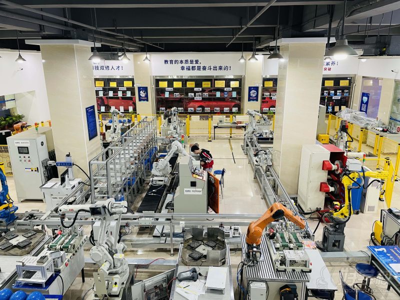 机器人实操教室