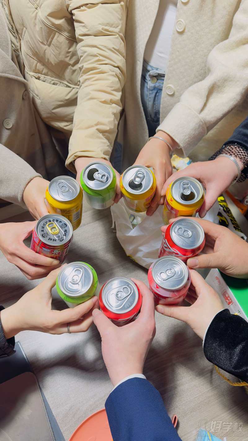 师生海底捞聚餐