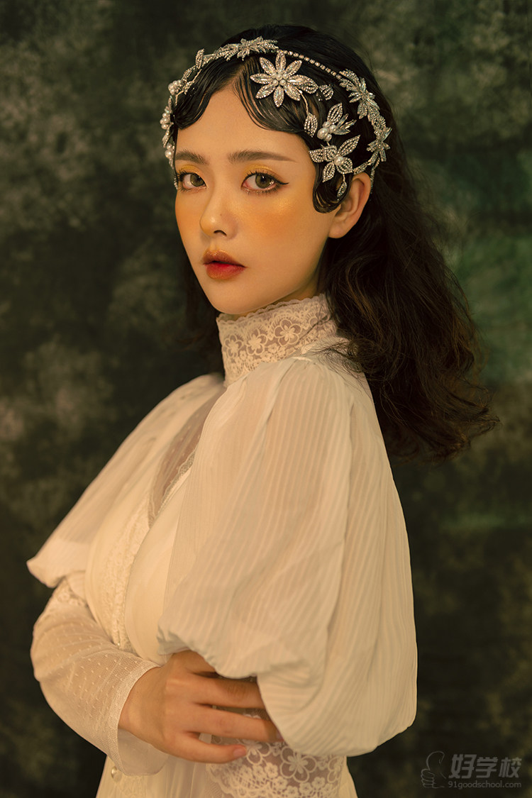 时尚新娘妆整体造