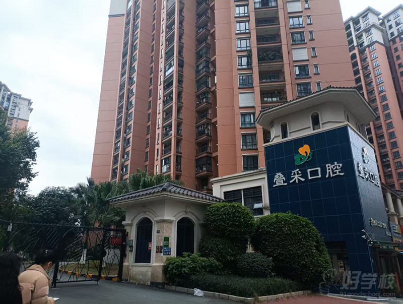 江山时代校区西门