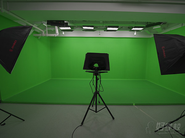 三楼绿布摄影棚