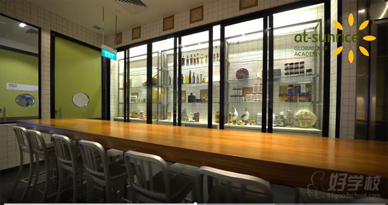 教室-奶酪和巧克力