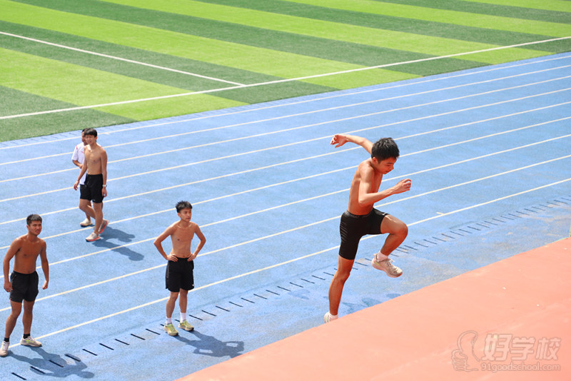 田径训练
