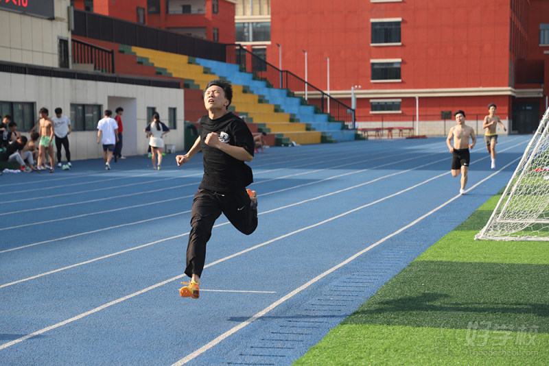 田径训练