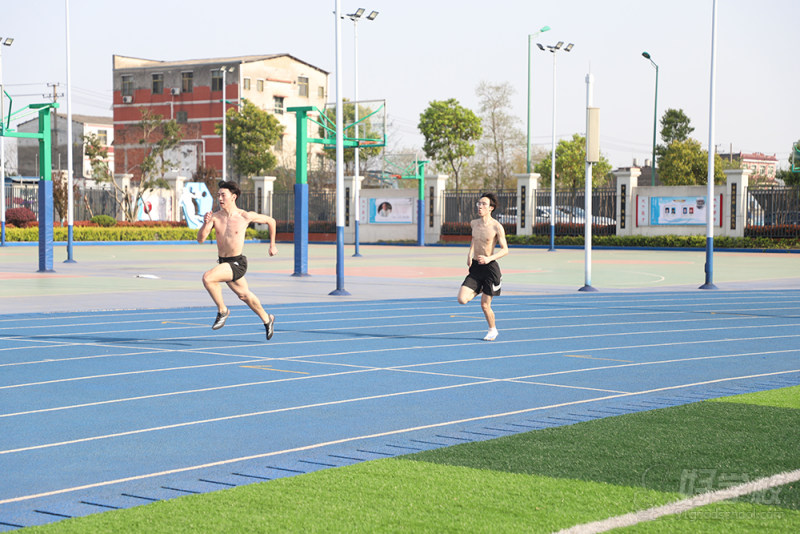 田径训练