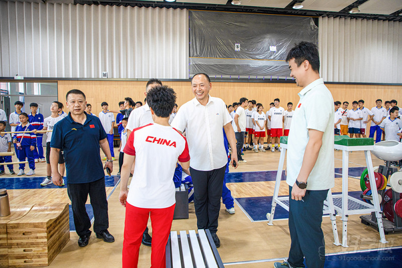 奥运冠军进校园