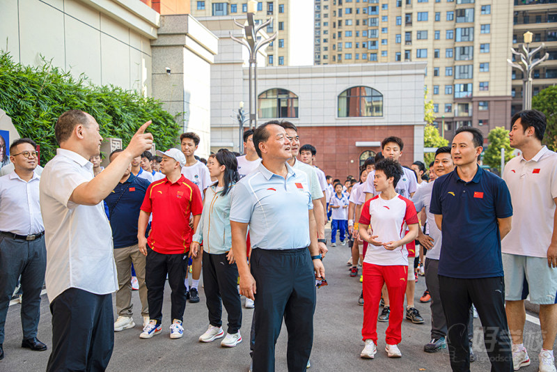 奥运冠军进校园