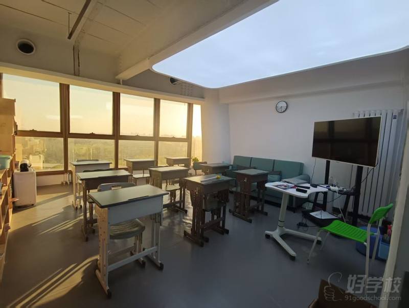 金泉广场校区环境