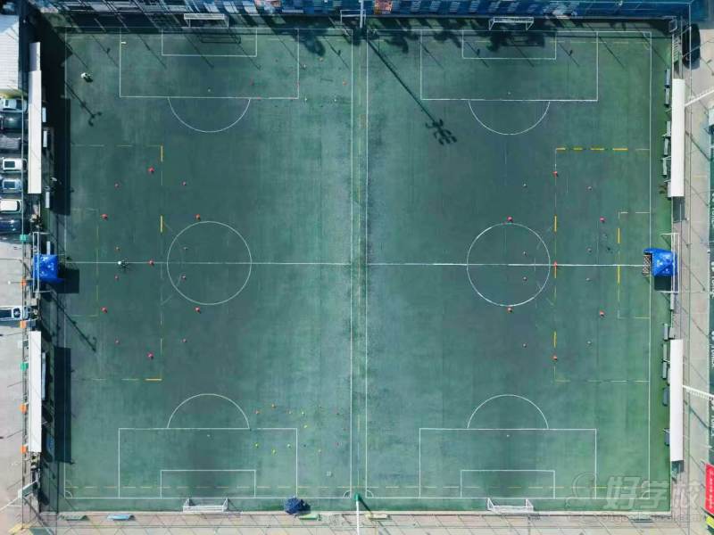 训练场地