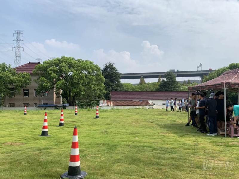 无人机训练场地