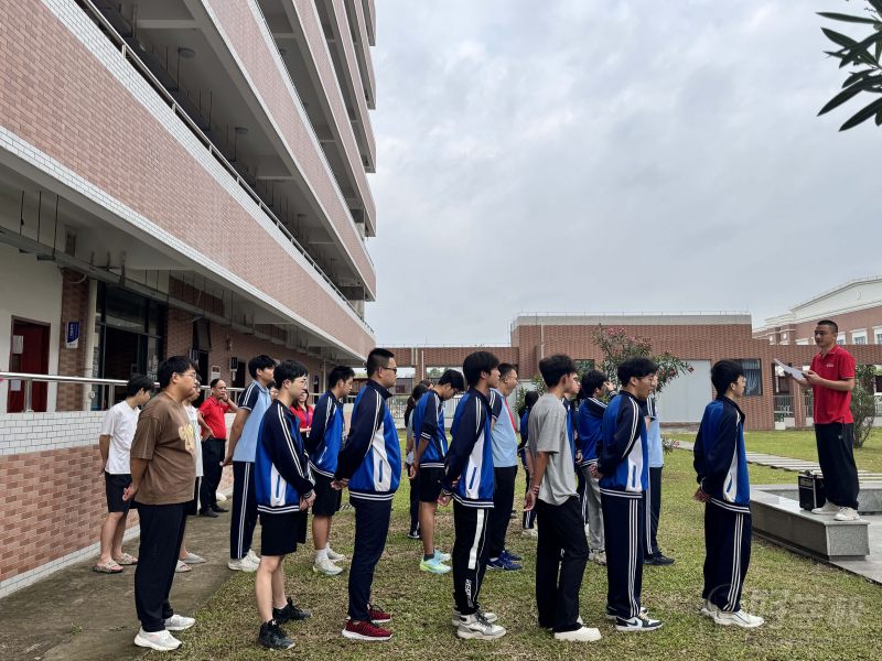 每周一学员早训