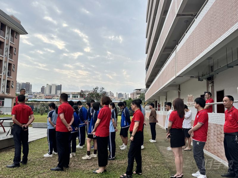 每周一学员早训